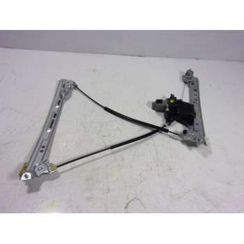 ELEVALUNAS DELANTERO DERECHO 807206746R 80720676R 