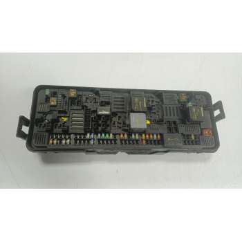 CAJA RELES / FUSIBLES HPLA14A073AB 