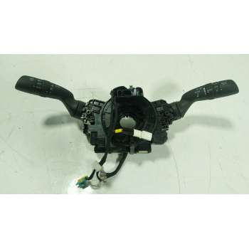 MANDO LUCES 8432902040 02D7017J910 