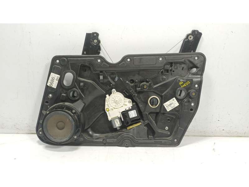 Recambio de elevalunas delantero derecho para volkswagen golf vi (5k1) 2.0 tdi referencia OEM IAM 5K0837462D 5K1837730AA 
