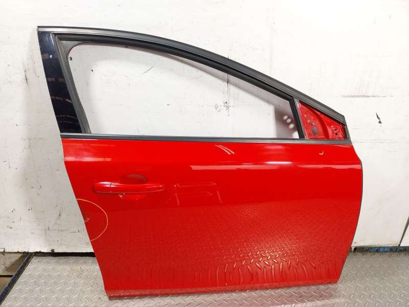 Recambio de puerta delantera derecha para volvo v40 cross country (526) d3 referencia OEM IAM   