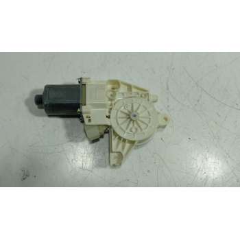 MOTOR ELEVALUNAS DELANTERO DERECHO A4479063600 A4479063600 