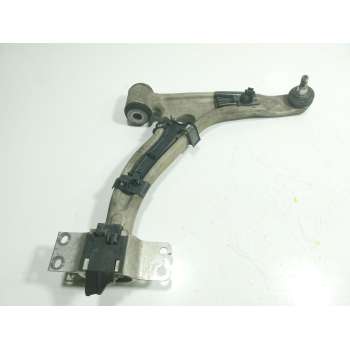 BRAZO SUSPENSION INFERIOR DELANTERO DERECHO A2463304800 A2463330400 