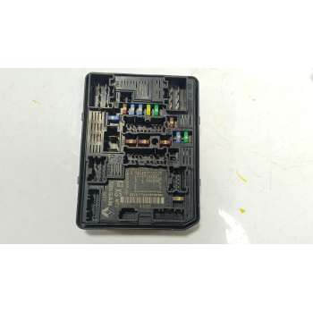 CAJA RELES / FUSIBLES 284B78143R 284B78143R 