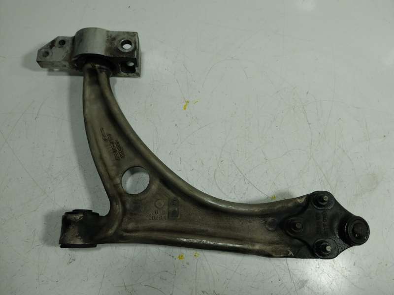 Recambio de brazo suspension inferior delantero derecho para audi tt (8j3) 2.0 tfsi referencia OEM IAM  8J0153D 