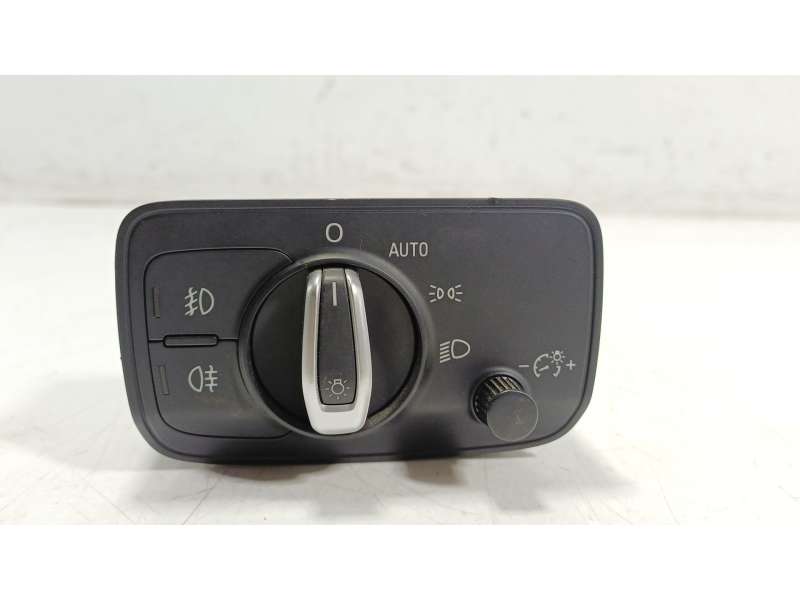 Recambio de mando luces para audi a3 sportback (8va, 8vf) 2.0 tdi referencia OEM IAM  8V0941531L 