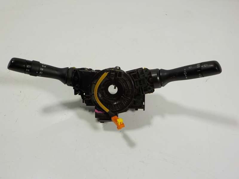 Recambio de mando luces para toyota yaris 1.0 cat referencia OEM IAM 841400D300 892450D030 846520D180