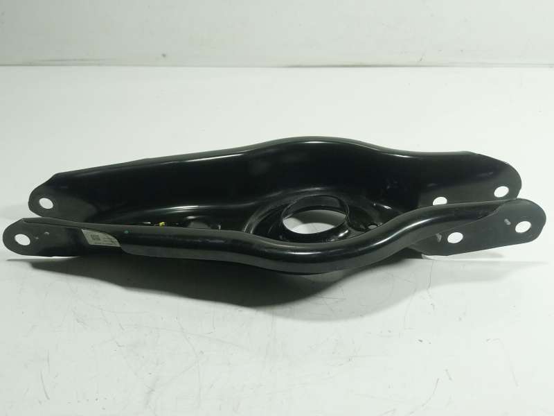 Recambio de brazo suspension inferior trasero derecho para tesla model 3 ev referencia OEM IAM  104445100 