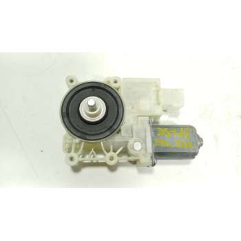 MOTOR ELEVALUNAS DELANTERO IZQUIERDO 