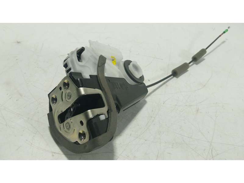 Recambio de cerradura puerta trasera derecha para toyota yaris cross (mxp_) 1.5 hybrid (mxpj10) referencia OEM IAM 69050K0040  