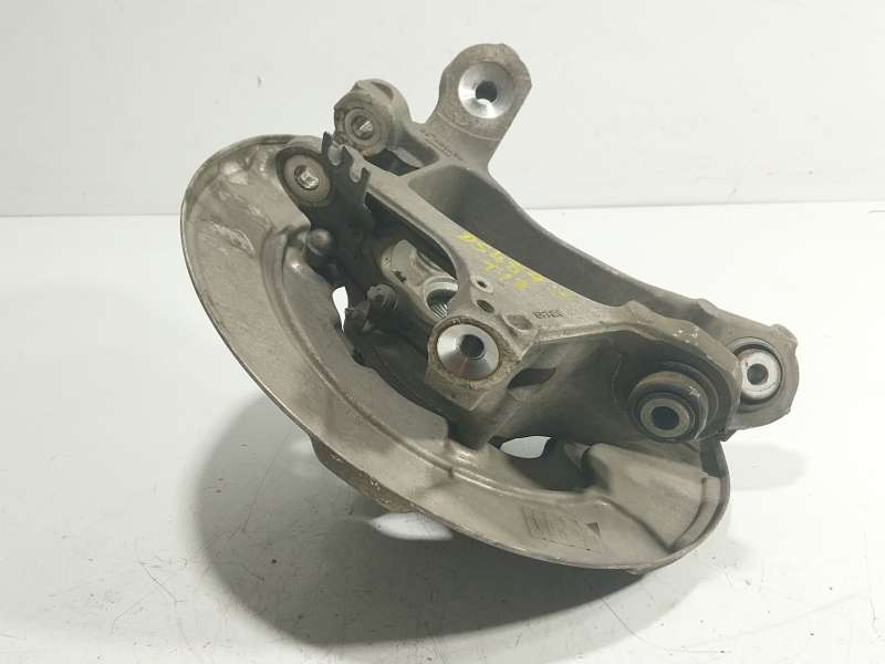 Recambio de mangueta trasera izquierda para bmw 6 gran turismo (g32) 630 i mild-hybrid referencia OEM IAM  6861801 
