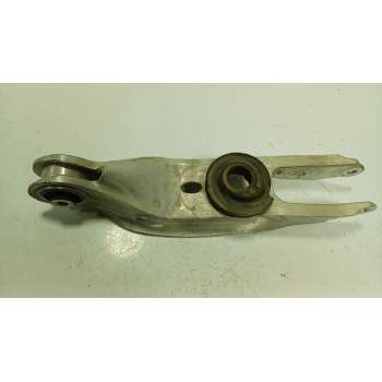 BRAZO SUSPENSION INFERIOR TRASERO DERECHO 80A505311B 