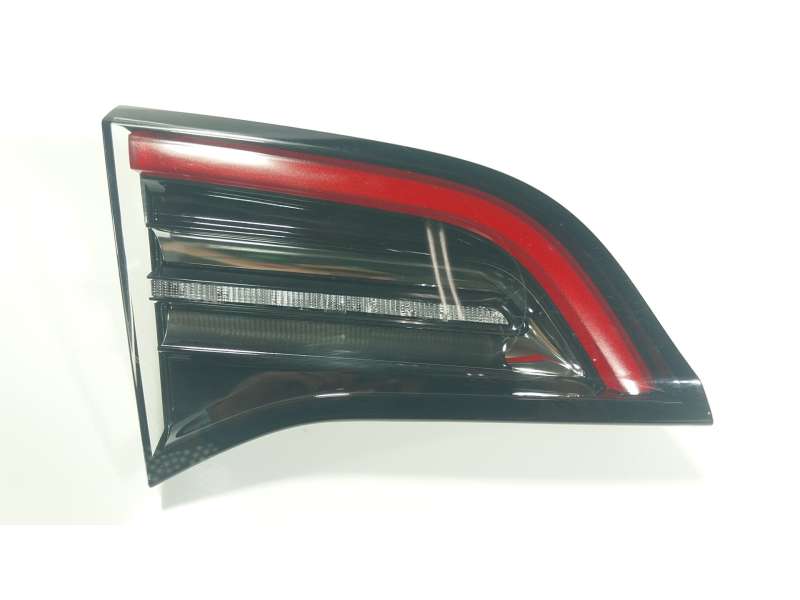 Recambio de piloto trasero izquierdo interior para tesla model 3 ev referencia OEM IAM   