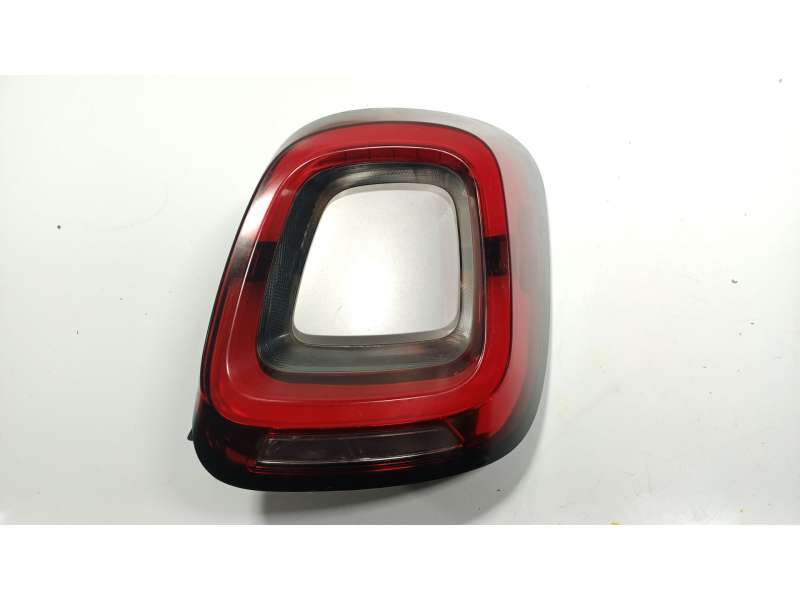 Recambio de piloto trasero derecho para fiat 500x (334_) 1.6 (334axe1a) referencia OEM IAM  F03768000 