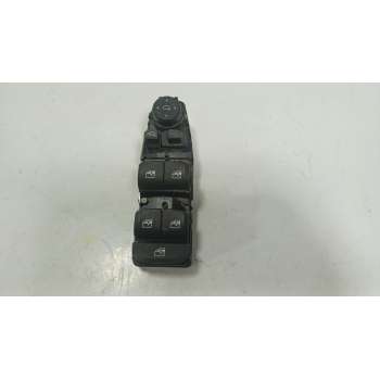 MANDO ELEVALUNAS DELANTERO IZQUIERDO 6832729 