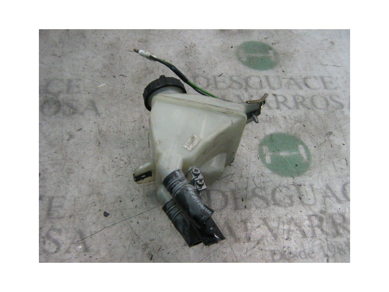 Recambio de deposito servo para nissan trade 100 referencia OEM IAM   
