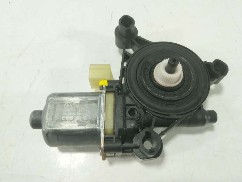Recambio de motor elevalunas trasero izquierdo para audi q3 (f3b) 45 tfsi e referencia OEM IAM  5Q0959801 