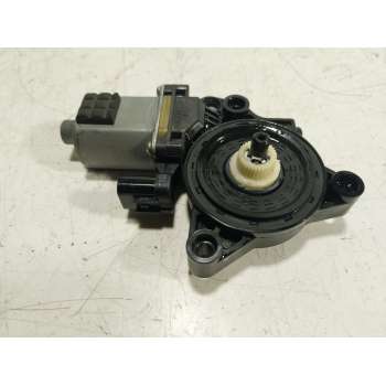 MOTOR ELEVALUNAS DELANTERO DERECHO 