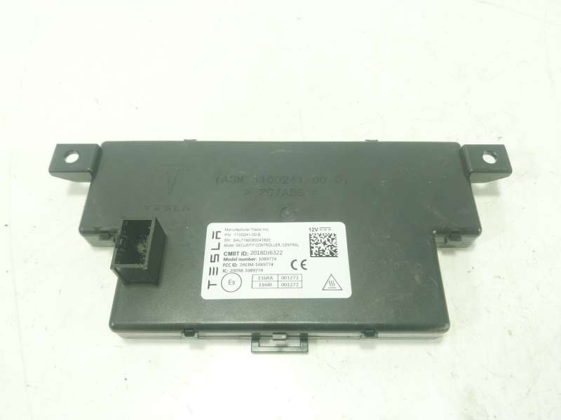 Recambio de modulo electronico para tesla model 3 ev awd referencia OEM IAM  11024100E 