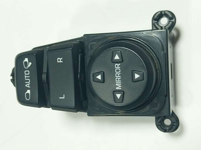 Recambio de mando retrovisor para hyundai tucson (tl, tle) 1.7 crdi referencia OEM IAM  93573D3000 