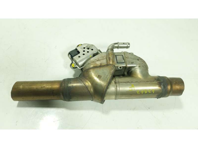 Recambio de salida colector para ford kuga iii (dfk) 2.5 fhev referencia OEM IAM 2520106 LX615H262AG 