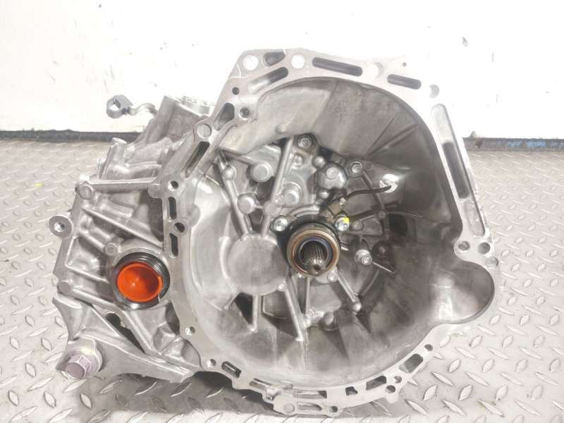 Recambio de caja cambios para toyota yaris (_p21_, _pa1_, _ph1_) 1.5 (mxpa11) referencia OEM IAM 30300K0010  