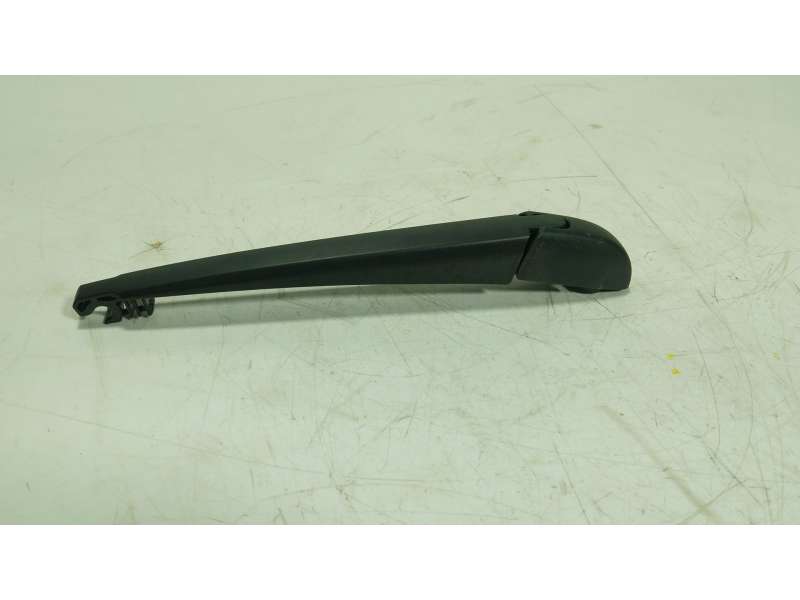 Recambio de brazo limpia trasero para toyota yaris cross (mxp_) 1.5 hybrid (mxpj10) referencia OEM IAM   