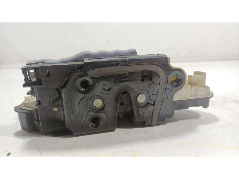 Recambio de cerradura puerta delantera izquierda para volkswagen golf vi (5k1) 2.0 tdi referencia OEM IAM 5K1837015D 5K1837015D 