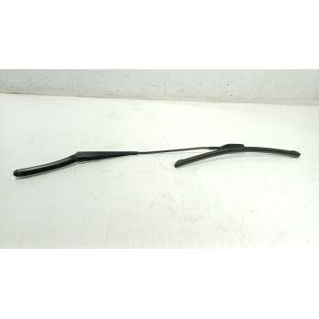 BRAZO LIMPIA DELANTERO DERECHO 2HJ955410C 