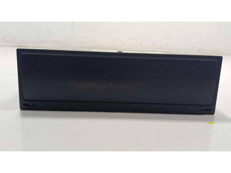 Recambio de sistema navegacion gps para audi q3 sportback (f3n) 35 tdi referencia OEM IAM 82A035043 82A035043 