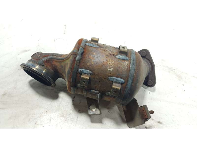 Recambio de catalizador para opel meriva b monospace (s10) 1.4 (75) referencia OEM IAM 55596551 55596551 