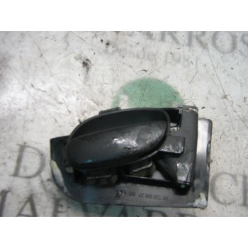 MANETA INTERIOR DELANTERA DERECHA 