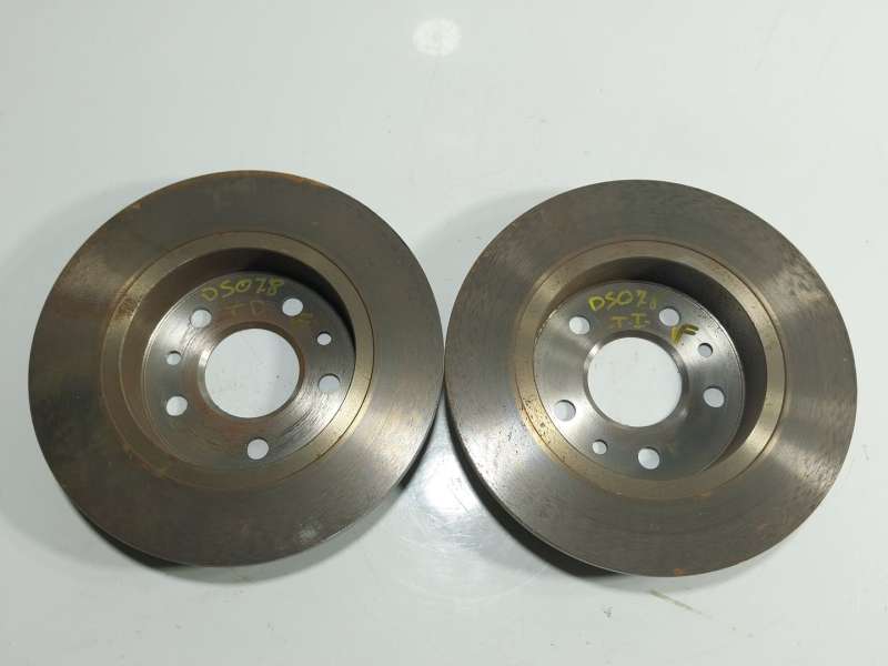 Recambio de disco freno trasero para mitsubishi asx (vsx_, vse_) 1.3 mhev (vsxg3) referencia OEM IAM MQ009198  
