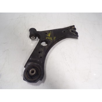 BRAZO SUSPENSION INFERIOR DELANTERO DERECHO 52011612 