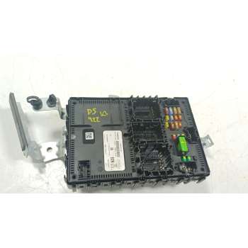 CAJA RELES / FUSIBLES 2548211 HU5T15604ECN A13535292