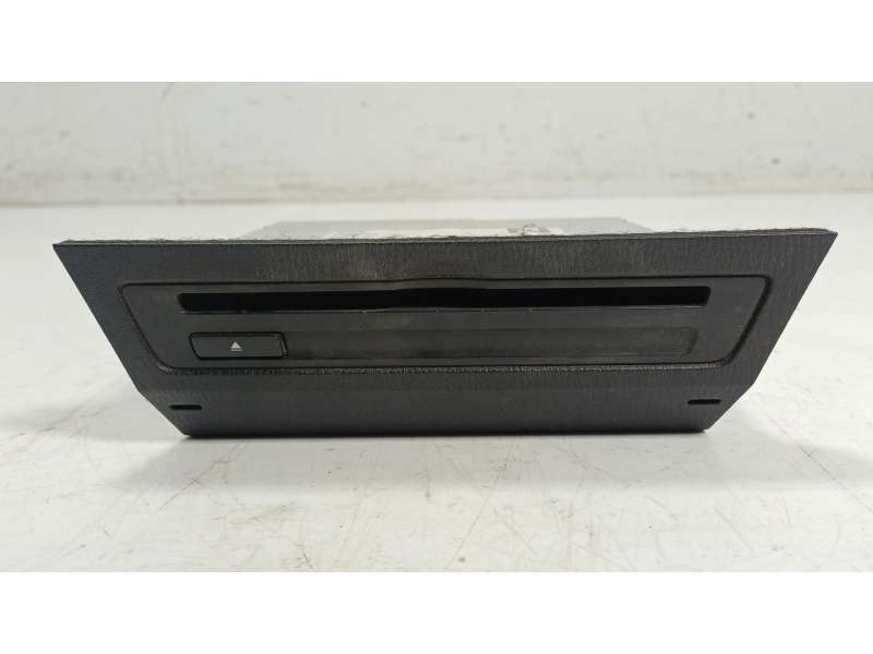 Recambio de sistema audio / radio cd para mazda 2 hatchback (dl, dj) 1.5 skyactiv-g referencia OEM IAM  MD497446 