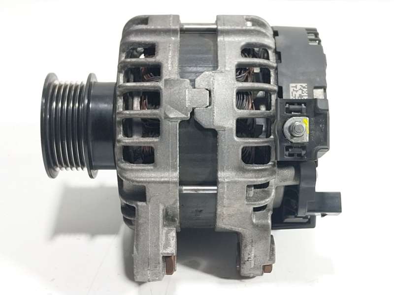 Recambio de alternador para volvo v40 cross country (526) d3 referencia OEM IAM  31419101 