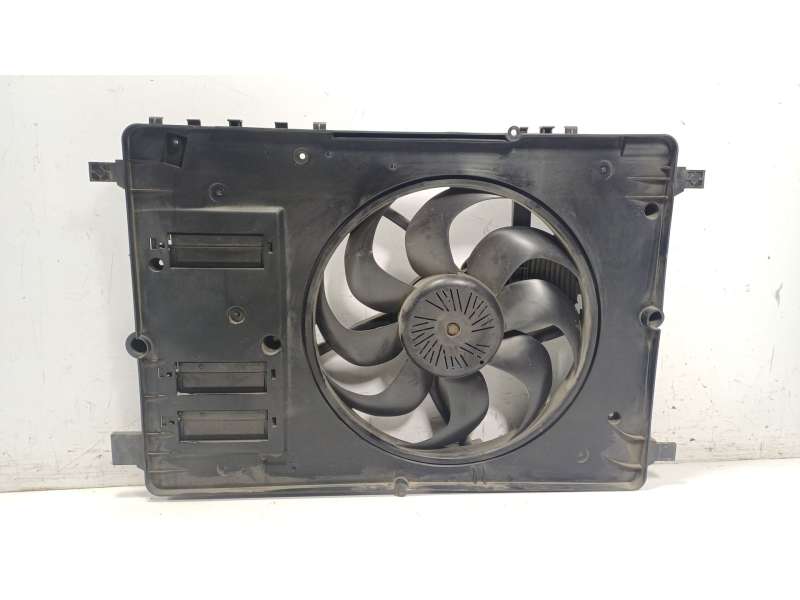 Recambio de electroventilador para volvo v40 cross country (526) d3 referencia OEM IAM  31368505 