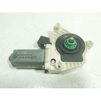 MOTOR ELEVALUNAS DELANTERO DERECHO A0009066206 A0009066206 