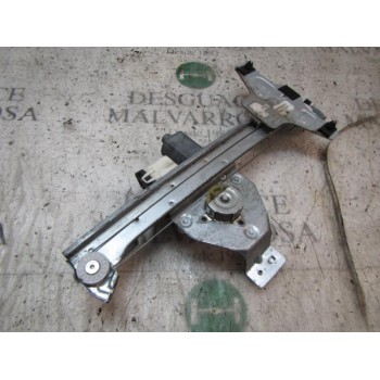 ELEVALUNAS TRASERO DERECHO 