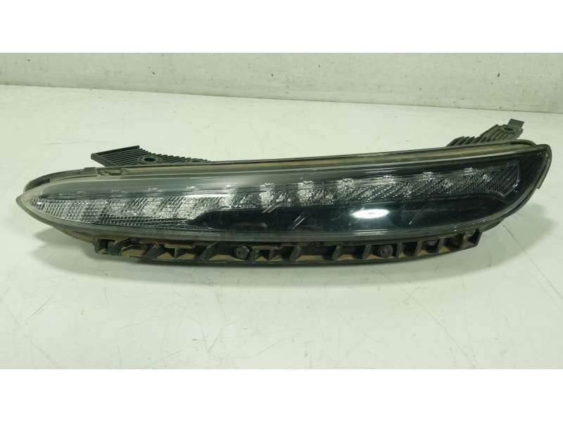 Recambio de piloto delantero izquierdo para hyundai kona (os, ose, osi) 1.0 t-gdi referencia OEM IAM 92207J9500  