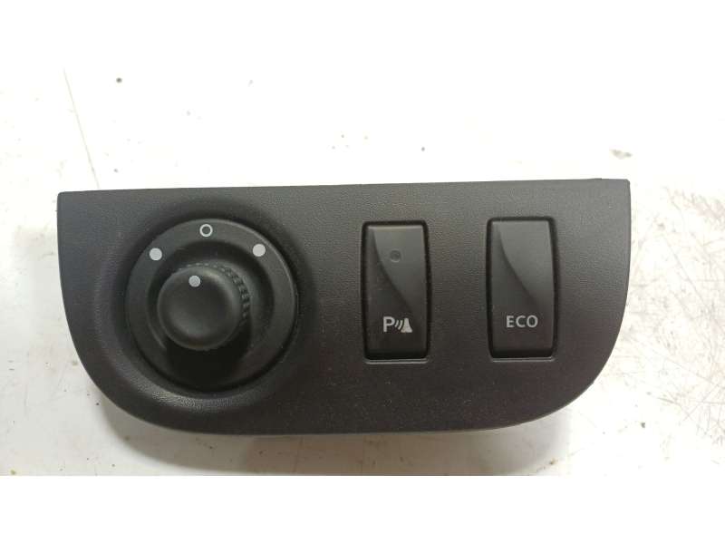 Recambio de mando retrovisor para dacia sandero ii (b8_) tce 90 (b8m1, b8ma) referencia OEM IAM  255704649R 