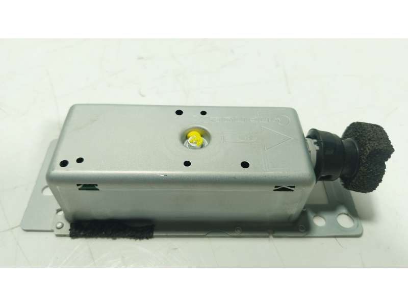 Recambio de modulo electronico para toyota yaris (_p21_, _pa1_, _ph1_) 1.5 hybrid (mxph10) referencia OEM IAM 8805148010 8805148