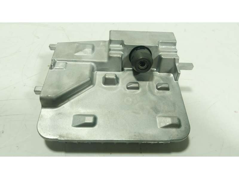 Recambio de modulo electronico para toyota yaris (_p21_, _pa1_, _ph1_) 1.5 hybrid (mxph10) referencia OEM IAM 8646C52250 8646C52