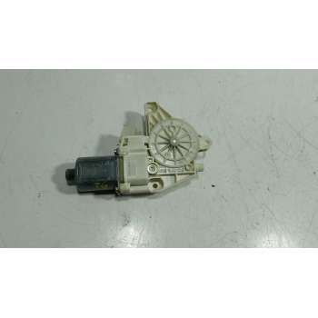 MOTOR ELEVALUNAS DELANTERO IZQUIERDO A4479063500 A4479063500 
