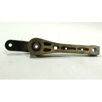 SOPORTE MOTOR TRASERO 