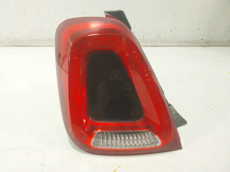 Recambio de piloto trasero izquierdo para abarth 500 / 595 / 695 1.4 (312.axf11, 312.axf1a) referencia OEM IAM   