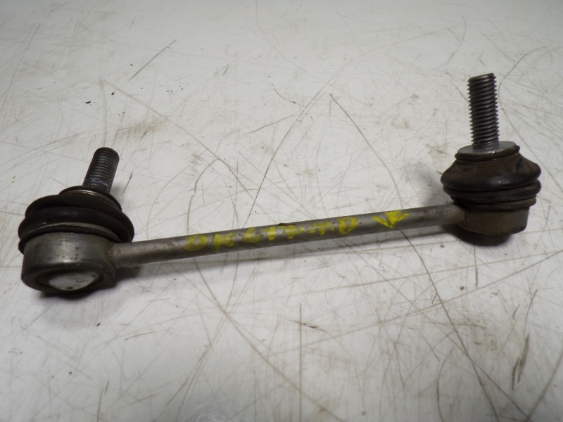 Recambio de tirante trasero derecho para land rover range rover evoque evoque referencia OEM IAM LR114303  