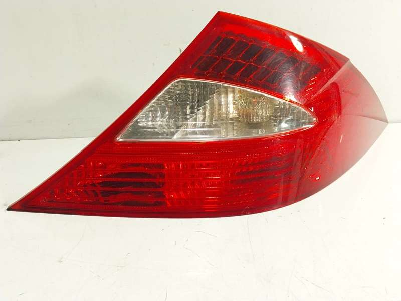 Recambio de piloto trasero derecho para mercedes-benz cls (c219) cls 350 (219.356) referencia OEM IAM  A2198200264 