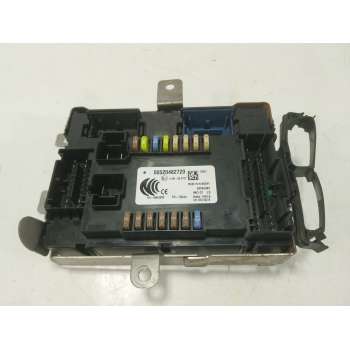CAJA RELES / FUSIBLES 00520482720 
